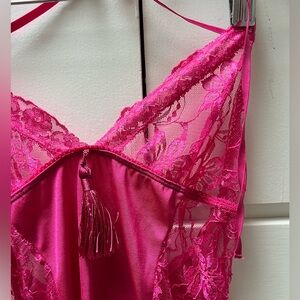 Beautiful Dreamgirl hot pink satin and lace halter chemise in size S.